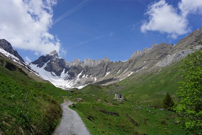 Pointe percée