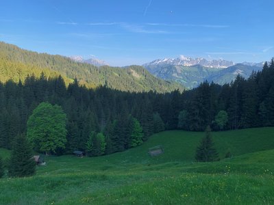 Vue sur la chaîne des Aravis